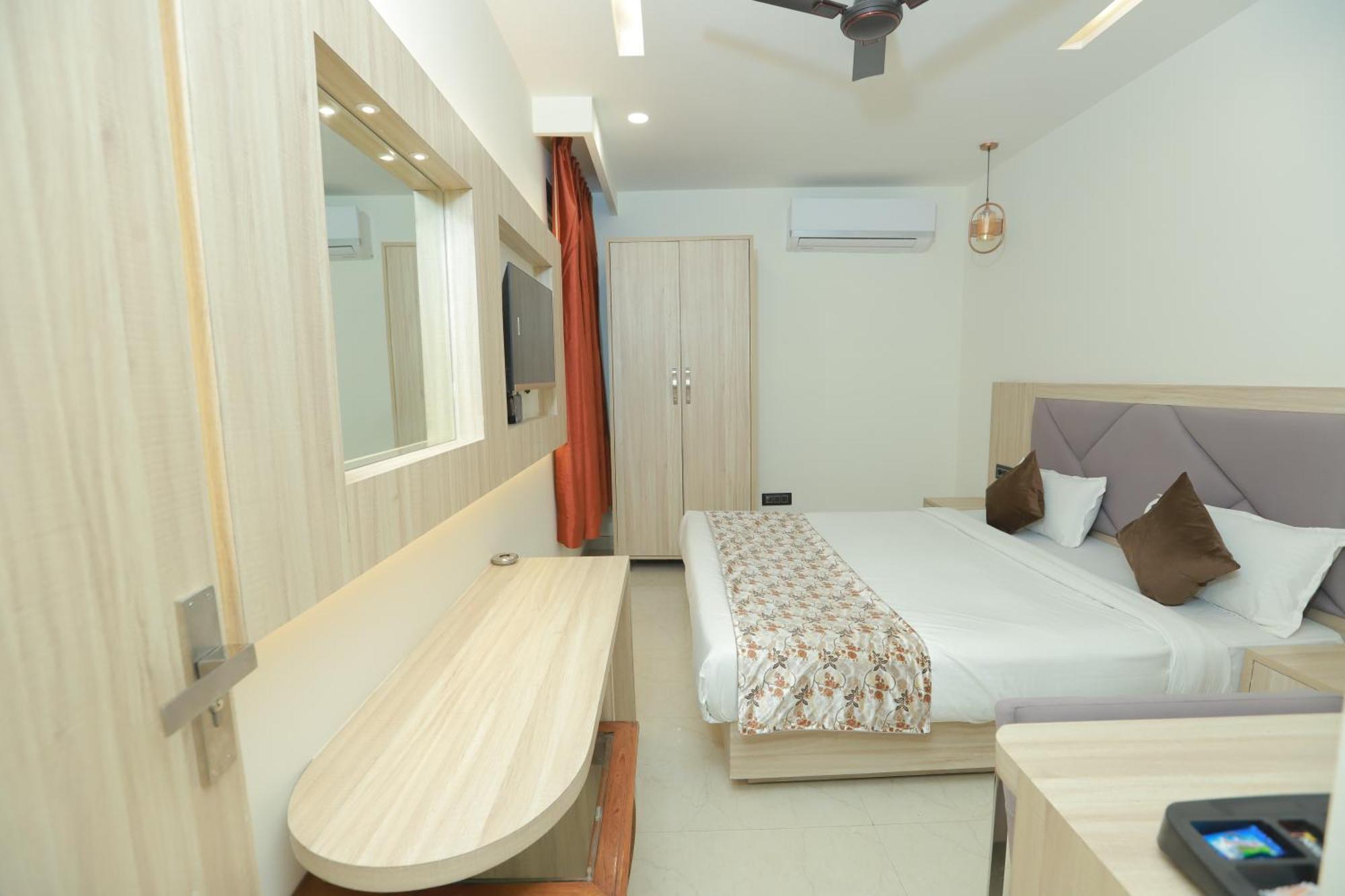 Zed Hotel - Delhi International Airport Neu-Delhi Exterior foto