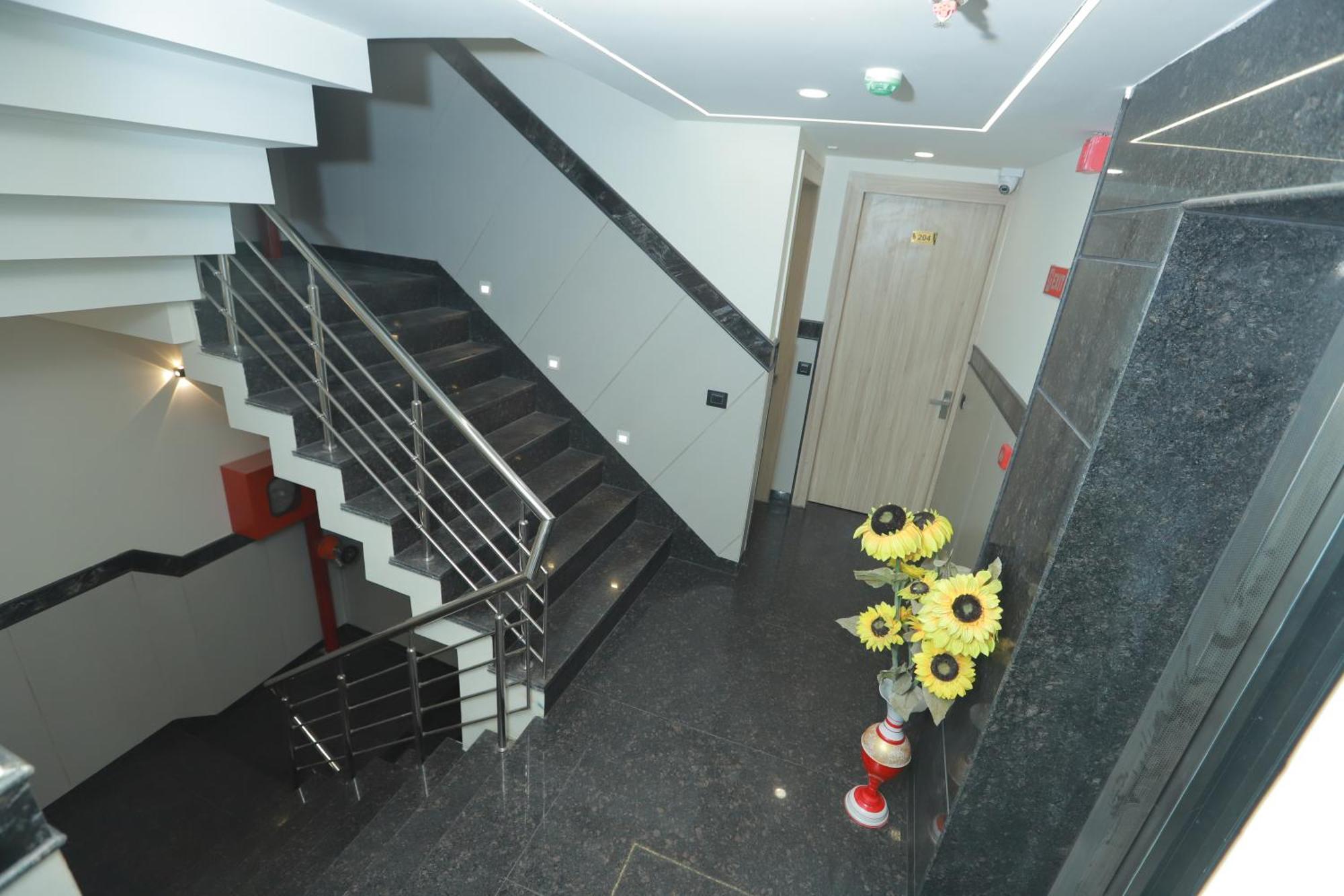 Zed Hotel - Delhi International Airport Neu-Delhi Exterior foto