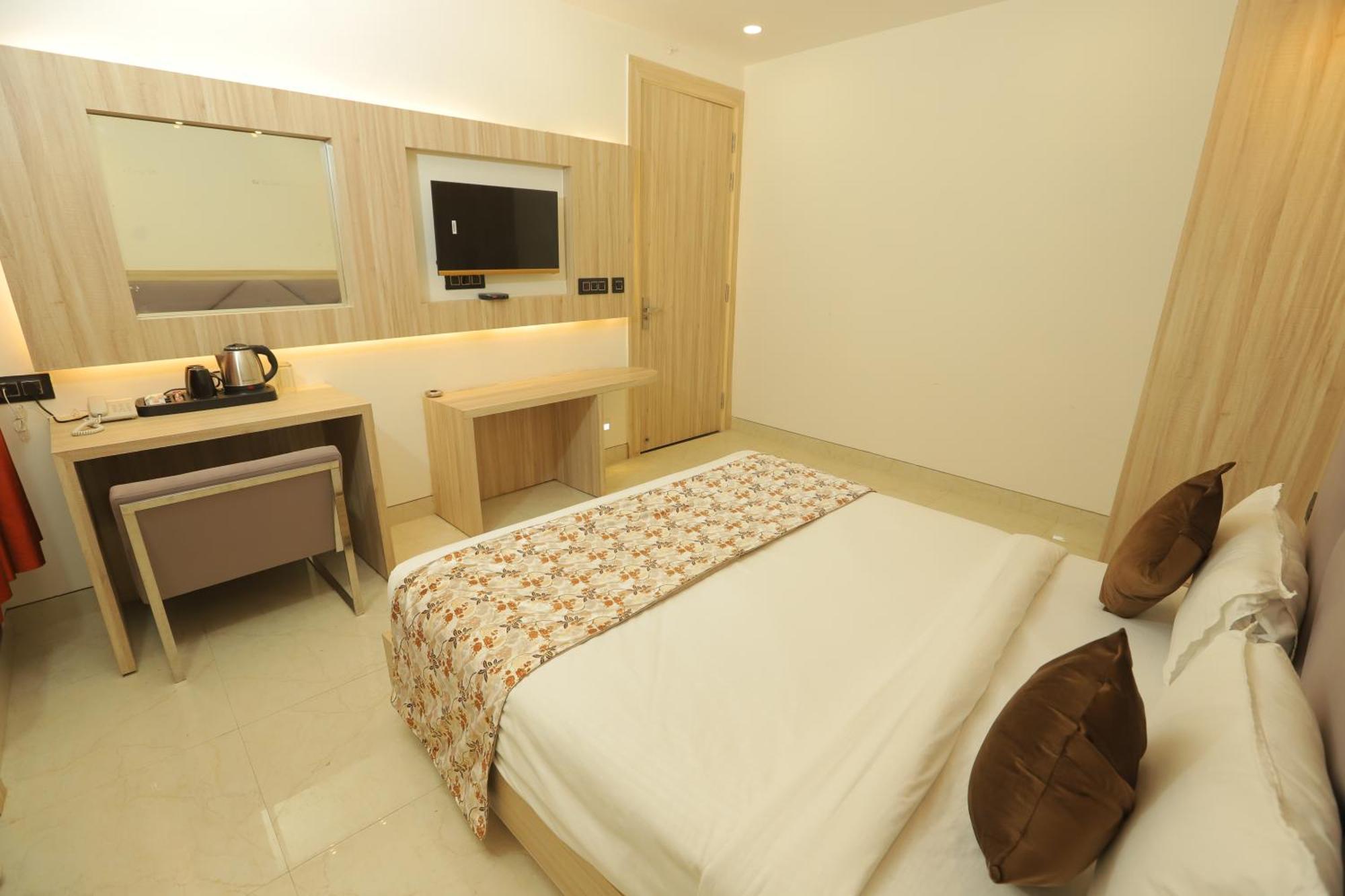 Zed Hotel - Delhi International Airport Neu-Delhi Exterior foto