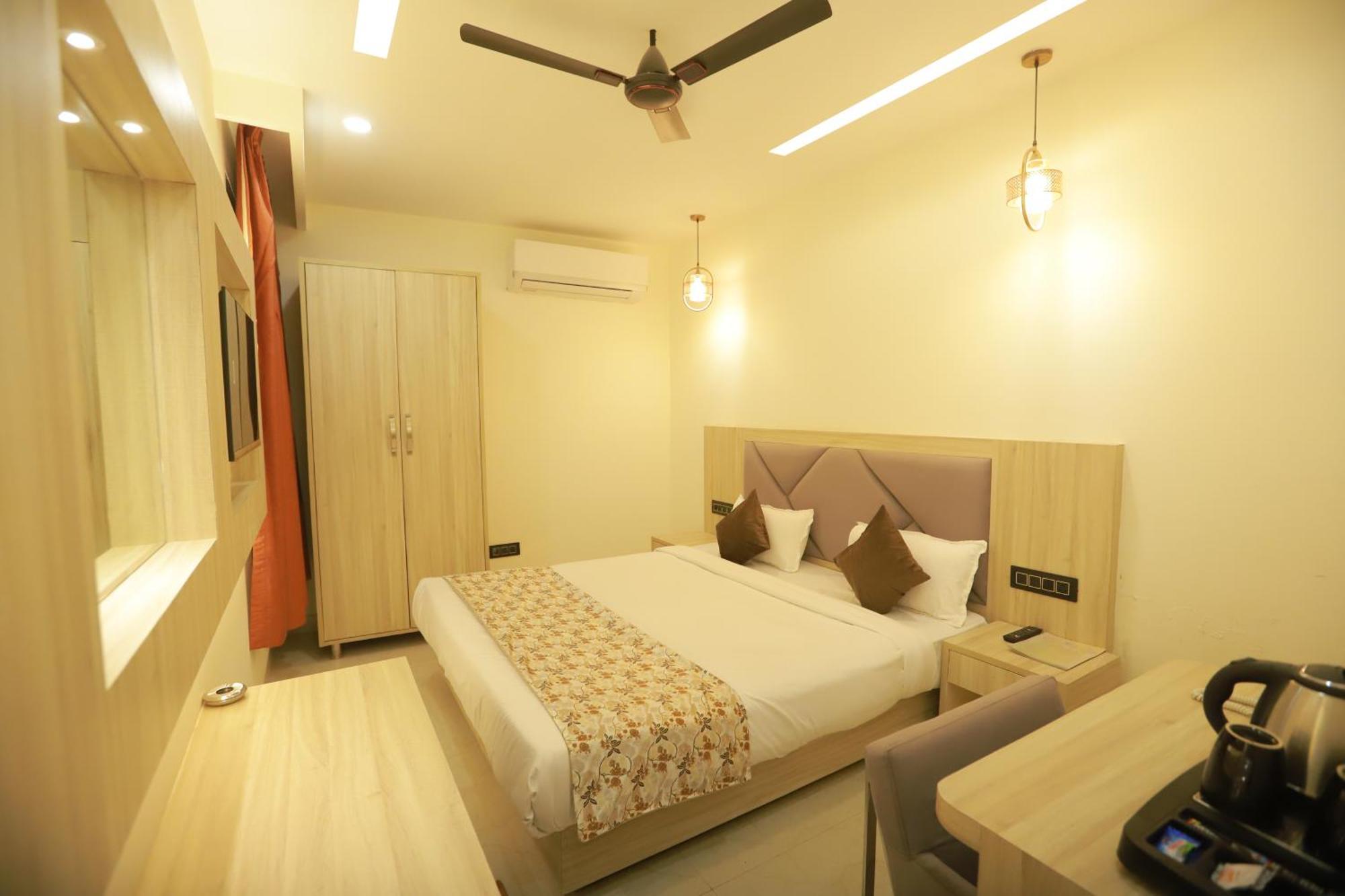 Zed Hotel - Delhi International Airport Neu-Delhi Exterior foto